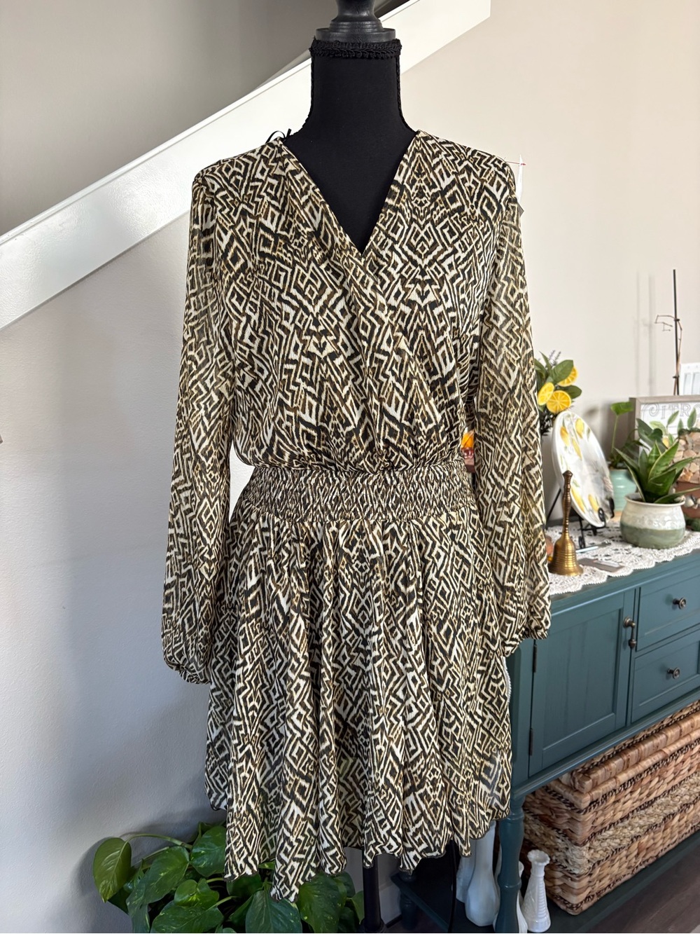 Zara Black & Cream Long-Sleeve Geometric Wrap Dress